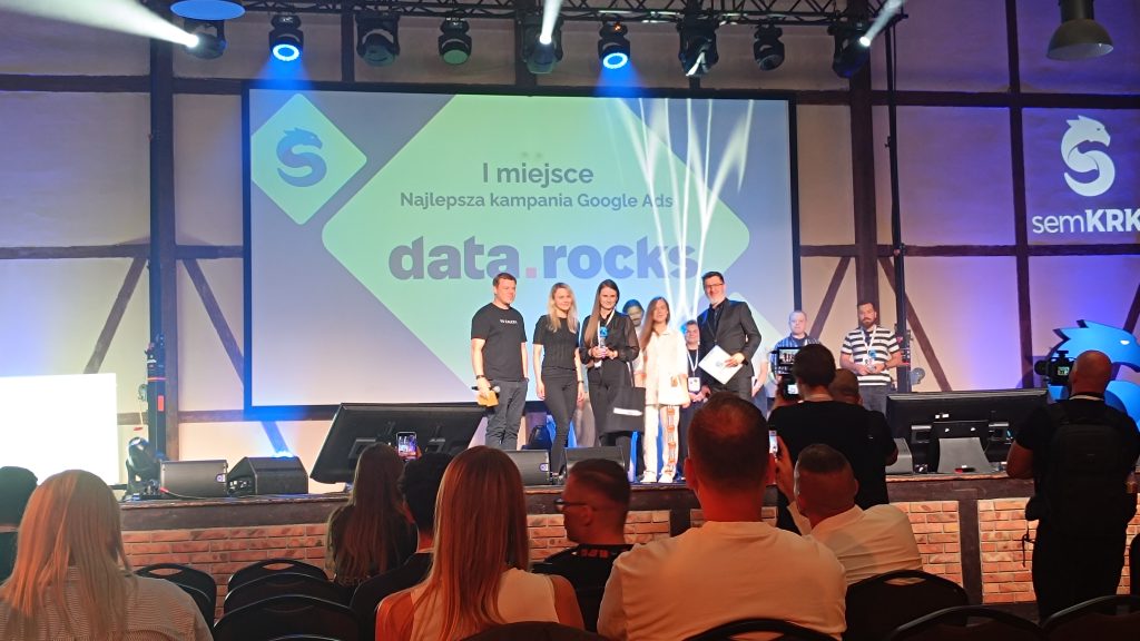 15 wszyscy zwyciezcy konkursu Najlepsza kampania GA (3. upblue, 2. Ad Peak i 1. data rocks) semKRK#24